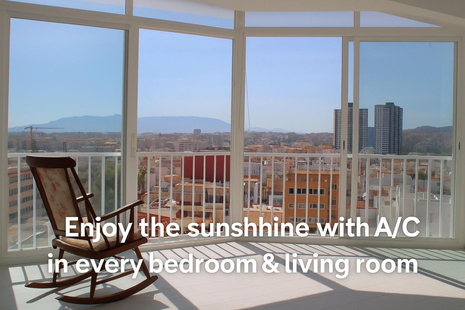 Flat With Balcony Ac Direct Bus To Sleeps 7 Séjour chez l'habitant