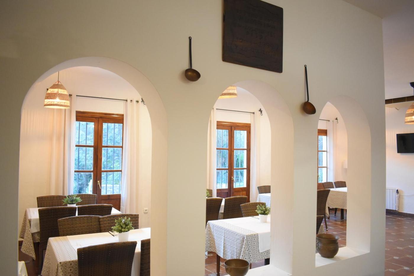 Humaina Hotel 3*