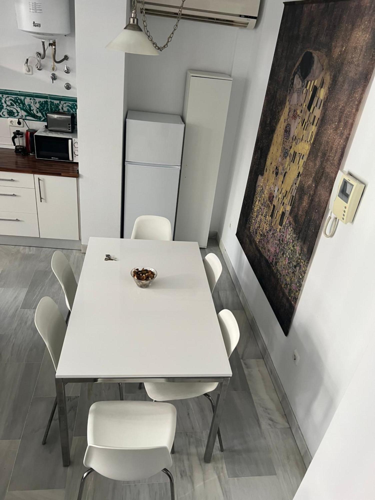 - Jinetes, 13 * Málaga