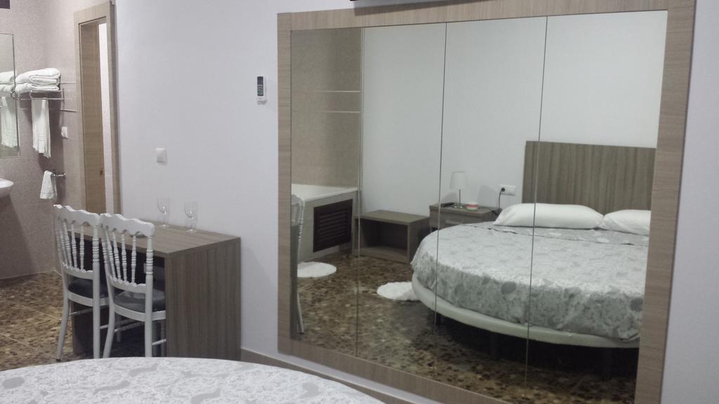 Jose Carlos Pensionat 2*