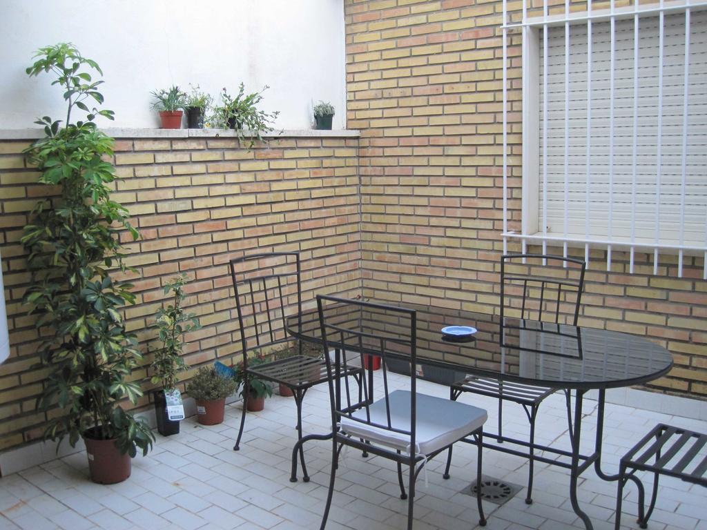 Rafaela Guest house