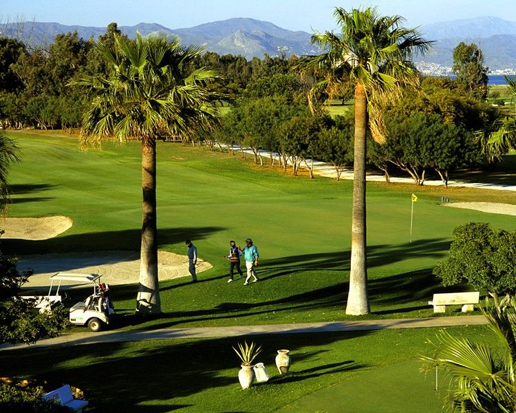 Hotell De Golf 4*