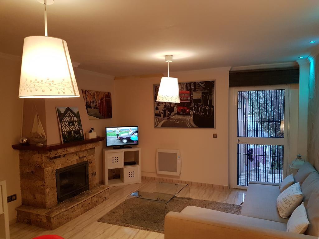 Vakantiehuis Elegant House Cerrado De Calderon Málaga