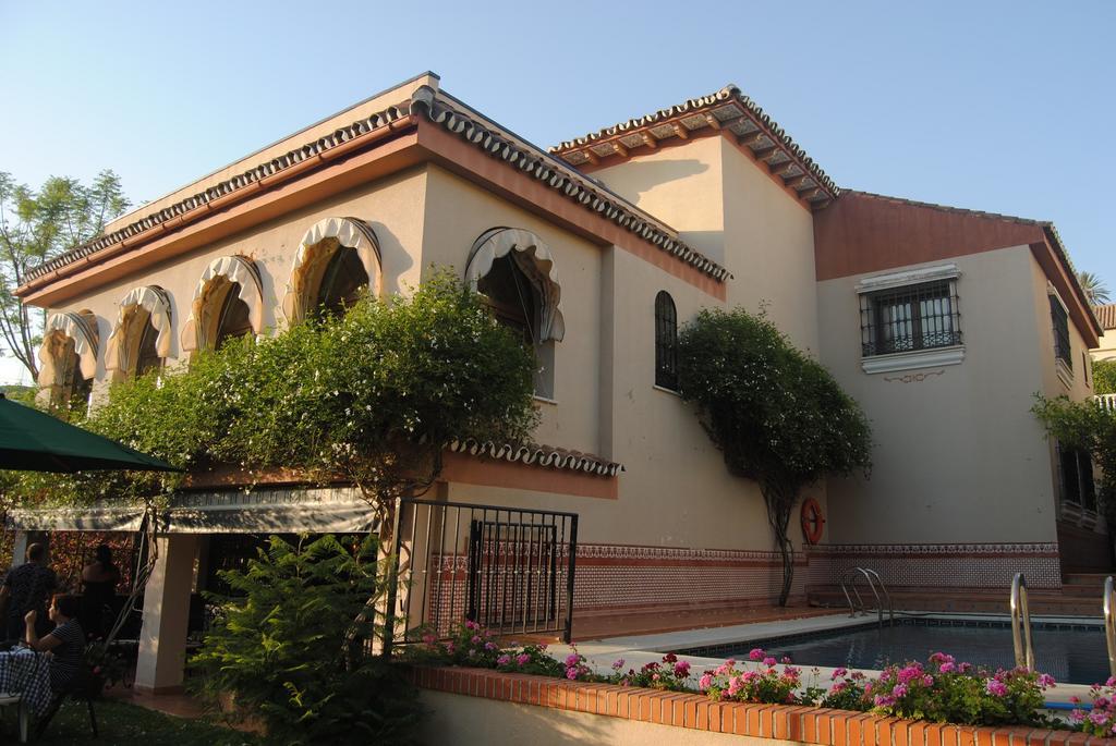 Villa With Private Pool,near The , Bbq, Wifi *
