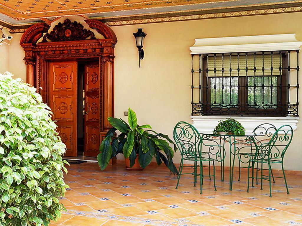 With Private Pool,near The , Bbq, Wifi *