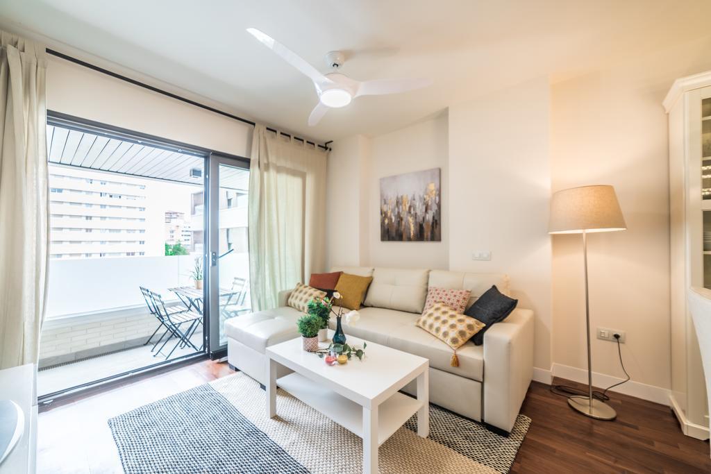 La Serna Premium Center Apartment