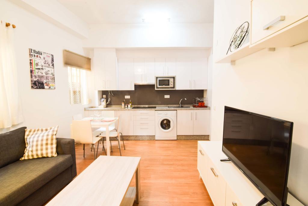 Letmalaga Giant Apartamento *