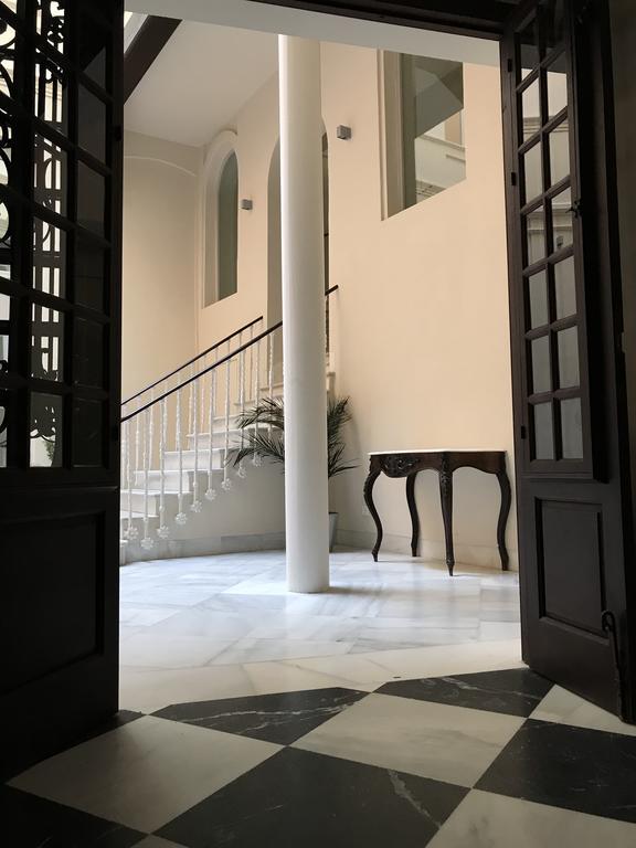Apartment Urbanliving Picasso *