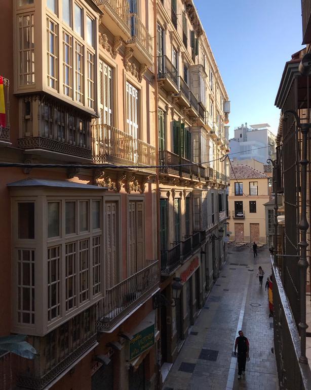 Urbanliving Picasso Malaga