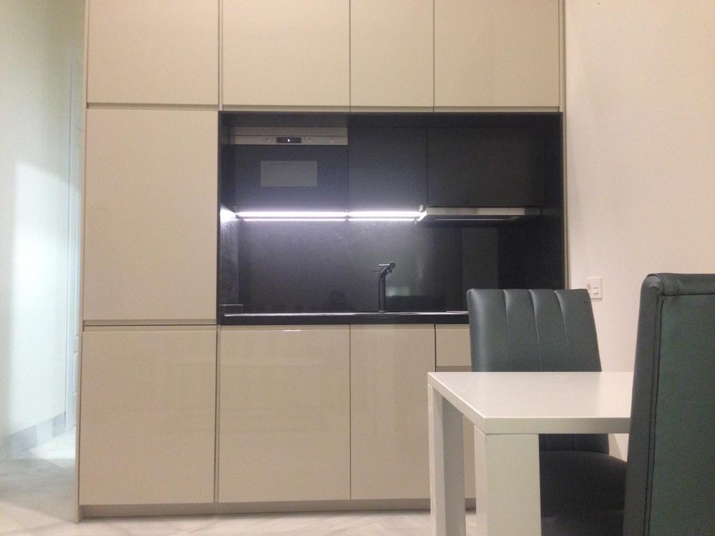 Urbanliving Picasso