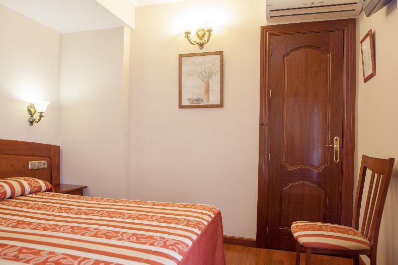 Hotell Alameda 2*
