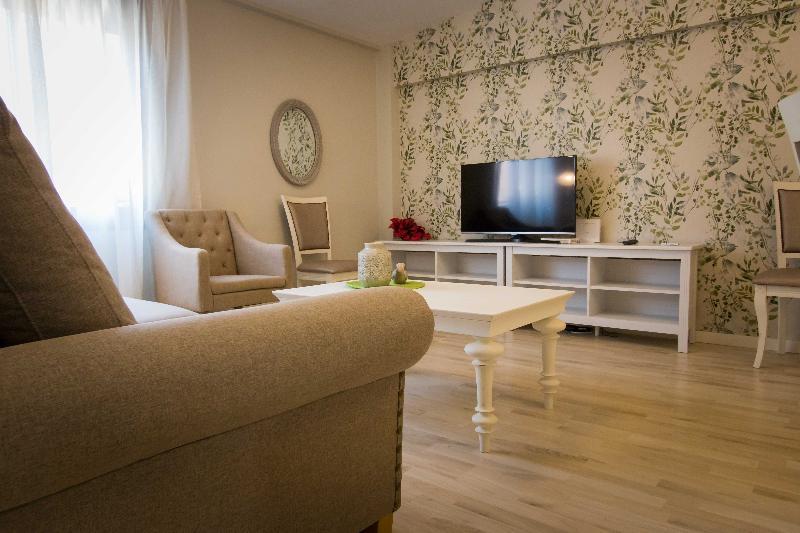 Holidays2malaga Apartment *