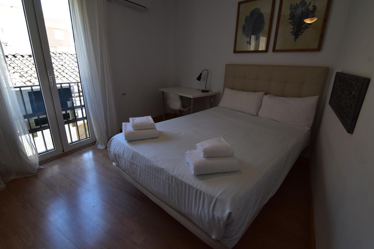 Letmalaga Economy Comedias * Malaga