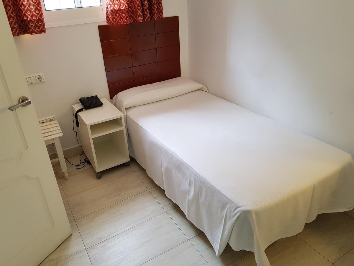 Hotell Eliseos 3*