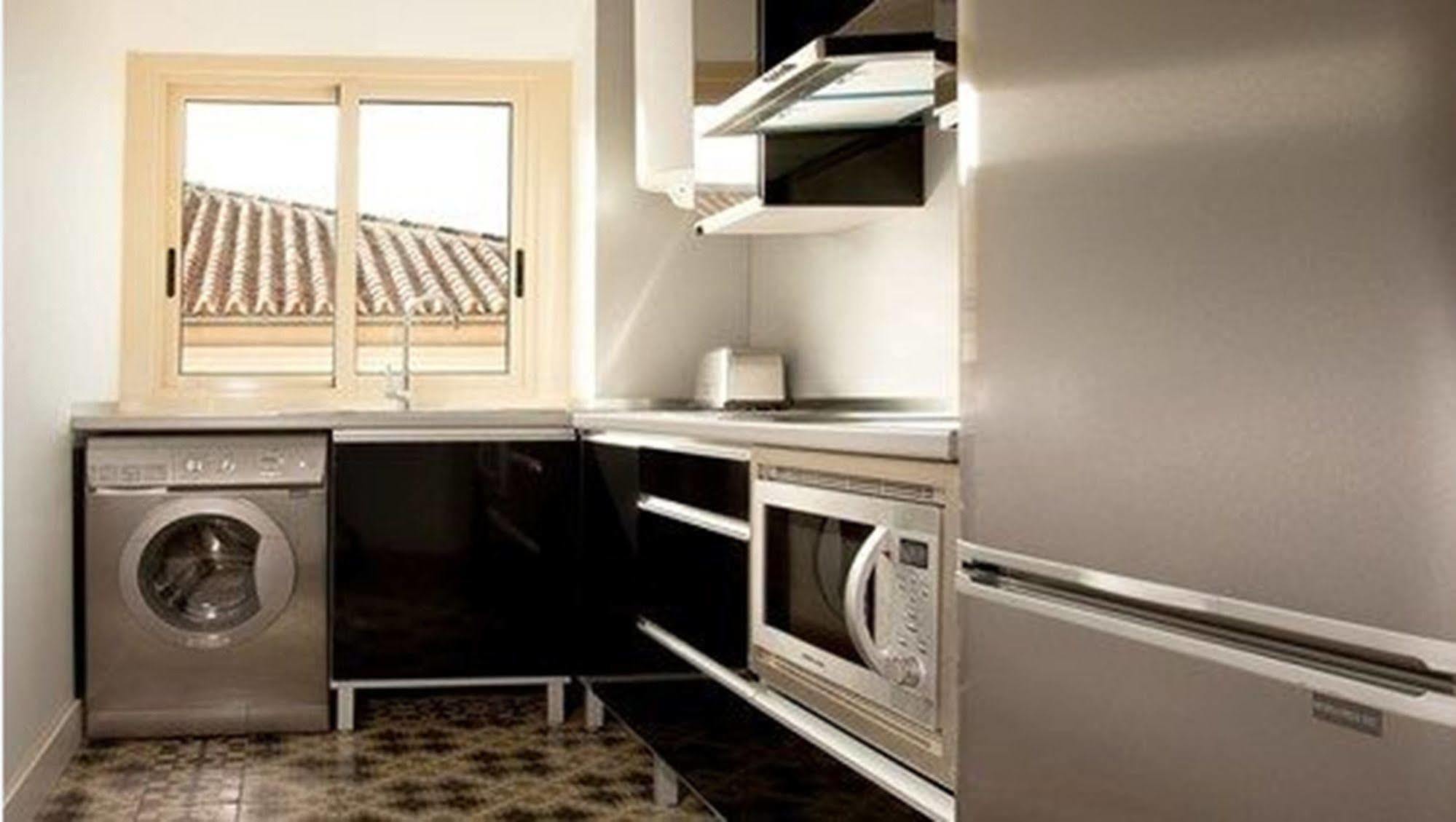 Urbanliving Liborio *