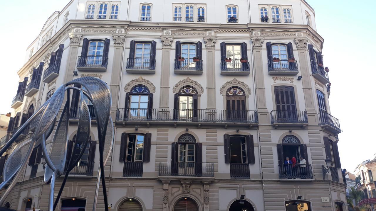 & Away In The Heart Of Historical Town Of Appartement