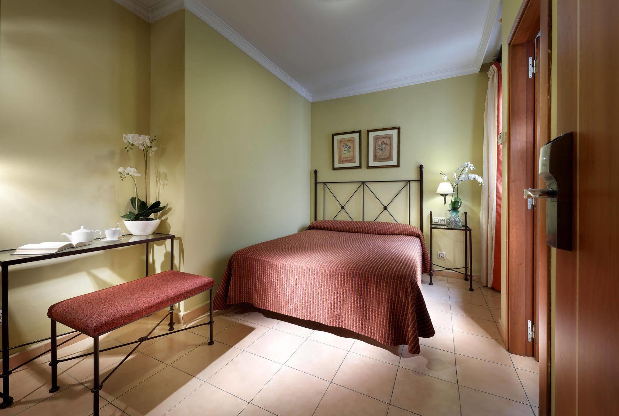 Sercotel Tribuna 3*
