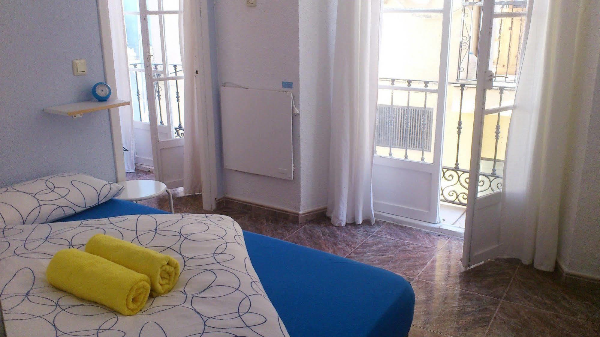 The Lights Garden Hostal *