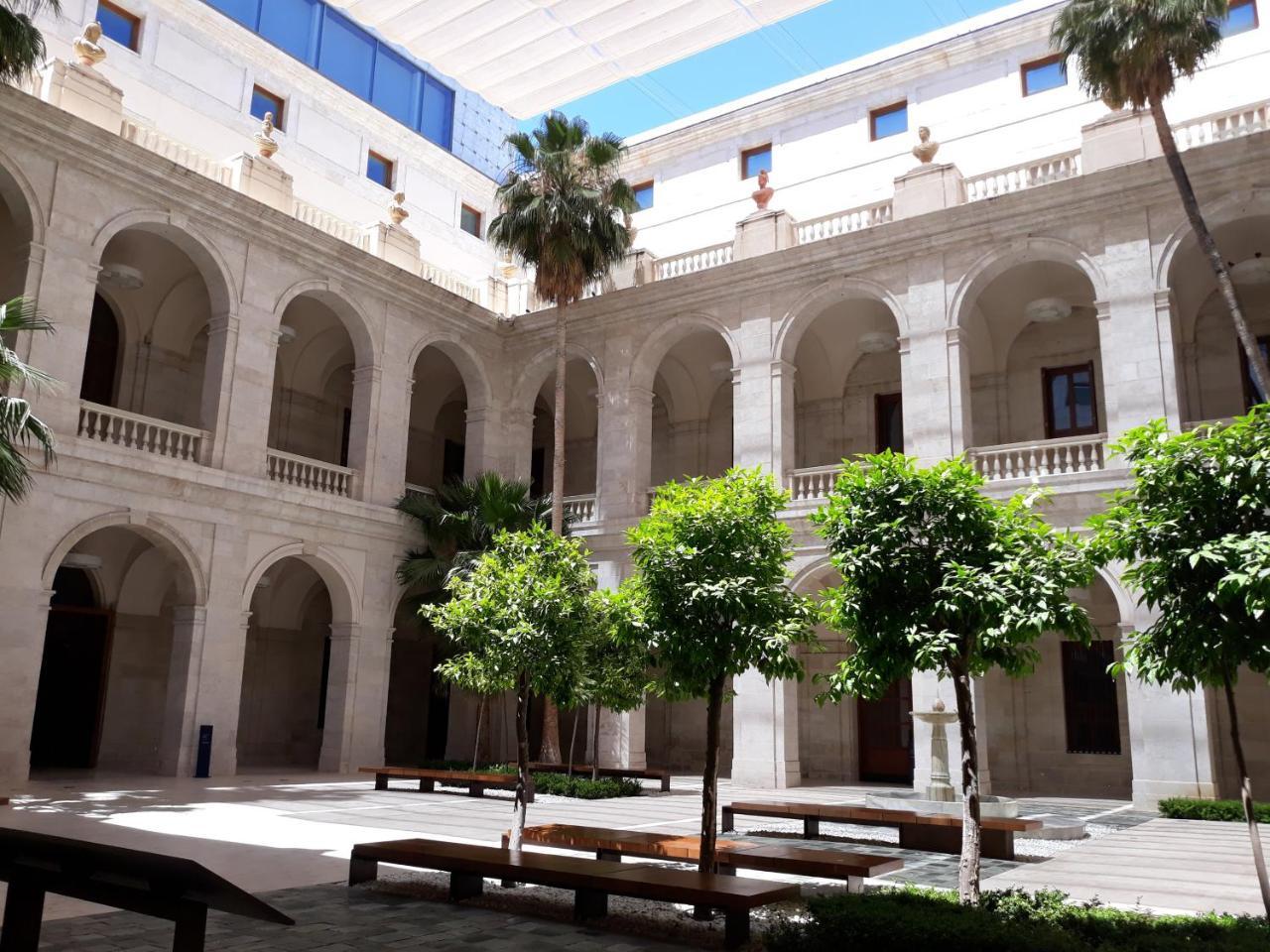 Apartamento & Away In The Heart Of Historical Town Of Málaga