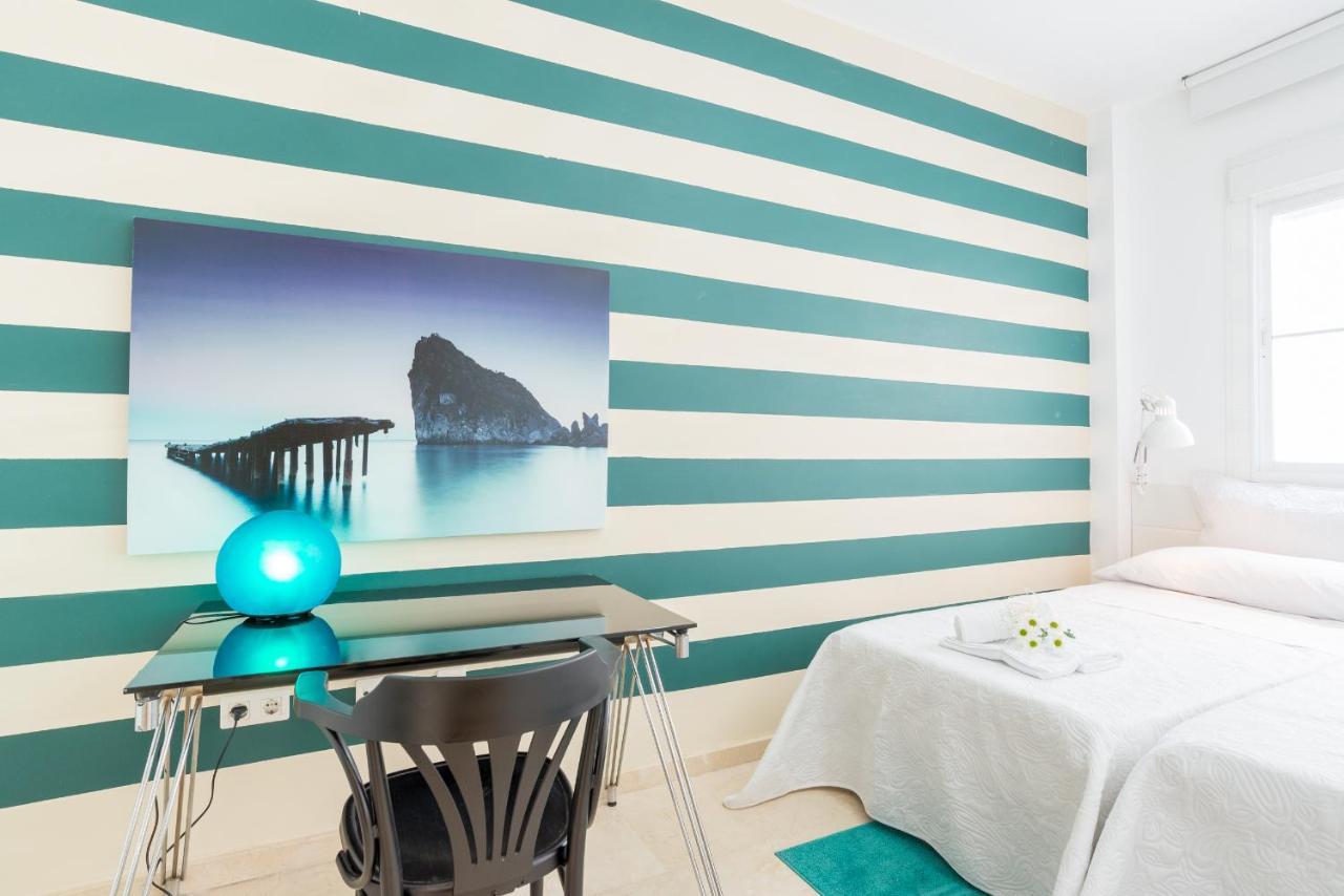 Apartamento Gr1-xl Apt For Big Groups-15min On Foot To Old Town Málaga