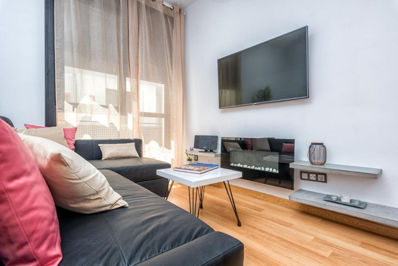 Apartamento Atico Con Terraza Ac 1Hab En El Centro Y Piscina Comunitaria Málaga