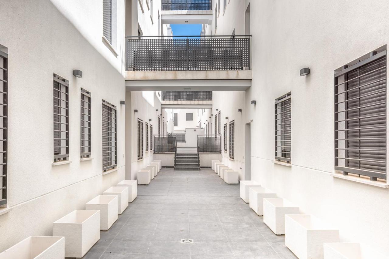 Atico Con Terraza Ac 1Hab En El Centro Y Piscina Comunitaria Apartamento *