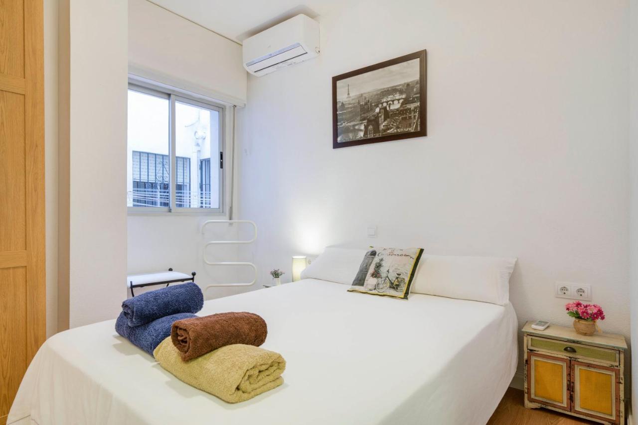 Urbanchicmalaga 3 Bedroom Spacious Quiet Historic Apartment Malaga