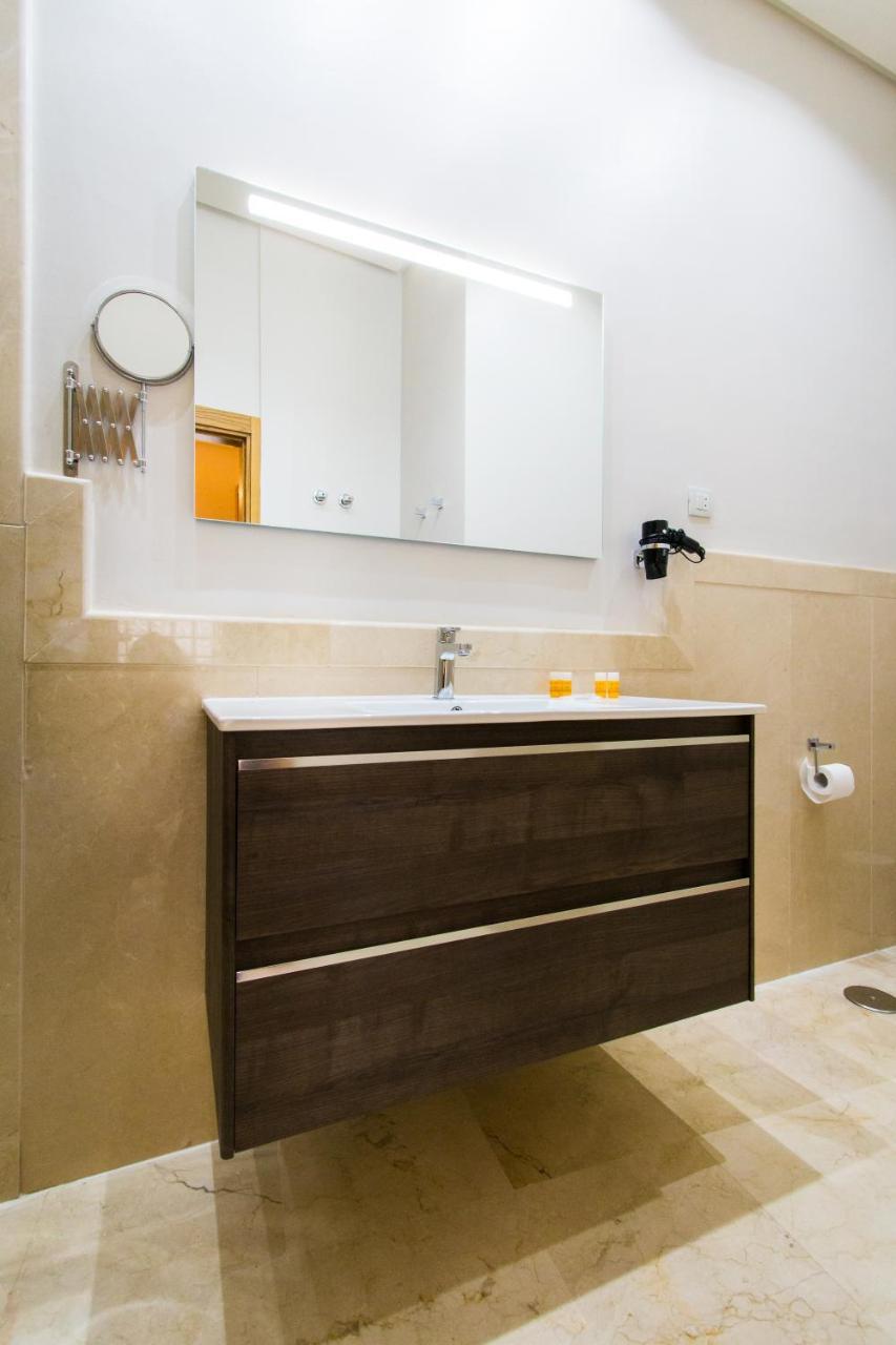 Holidays2malaga Junto Catedral Apartamento