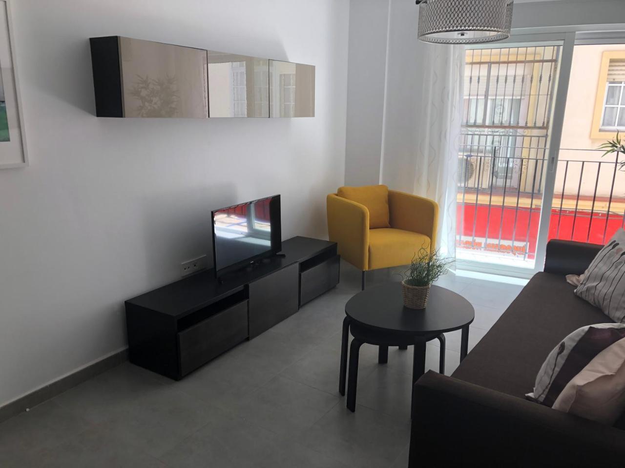 - Jinetes, 10 Appartement *