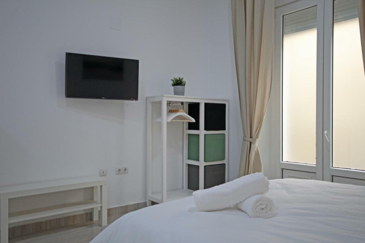 Appartement Esparteros 6, Estudios *