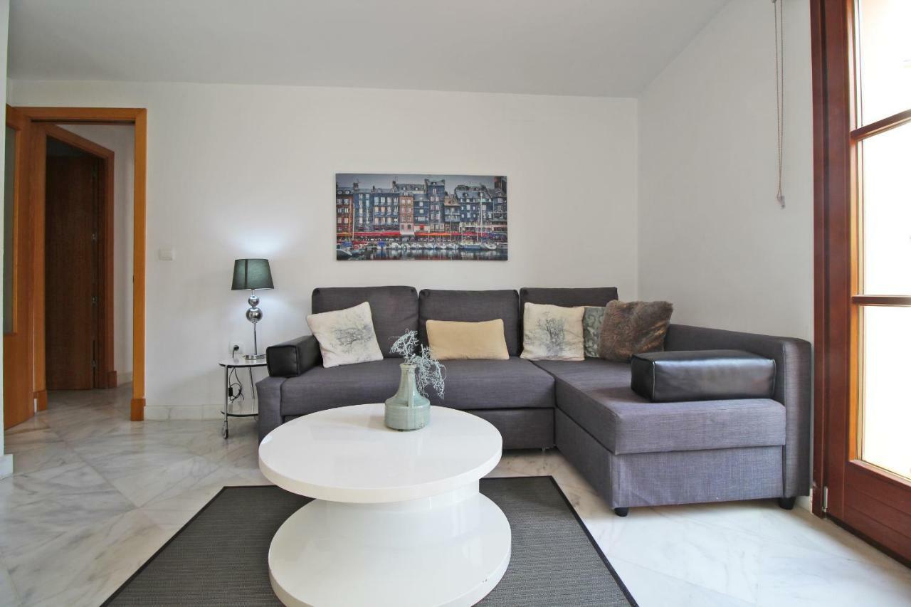 Del Parque Flats - Tribuna