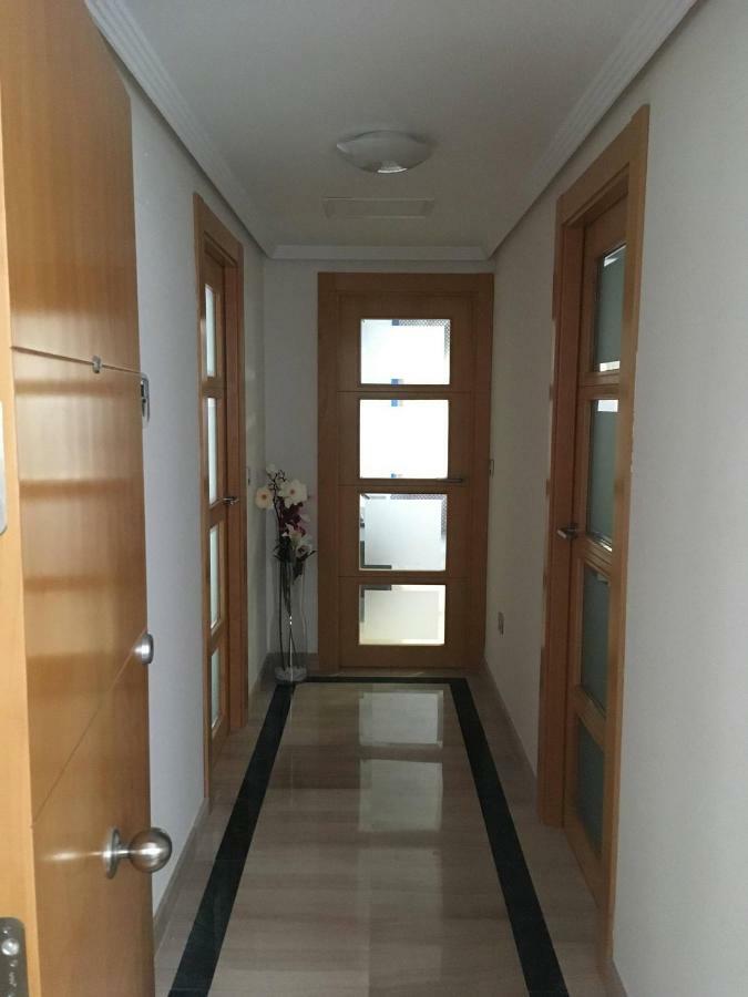 Facing The Sea And Close To The Center Of Appartement *