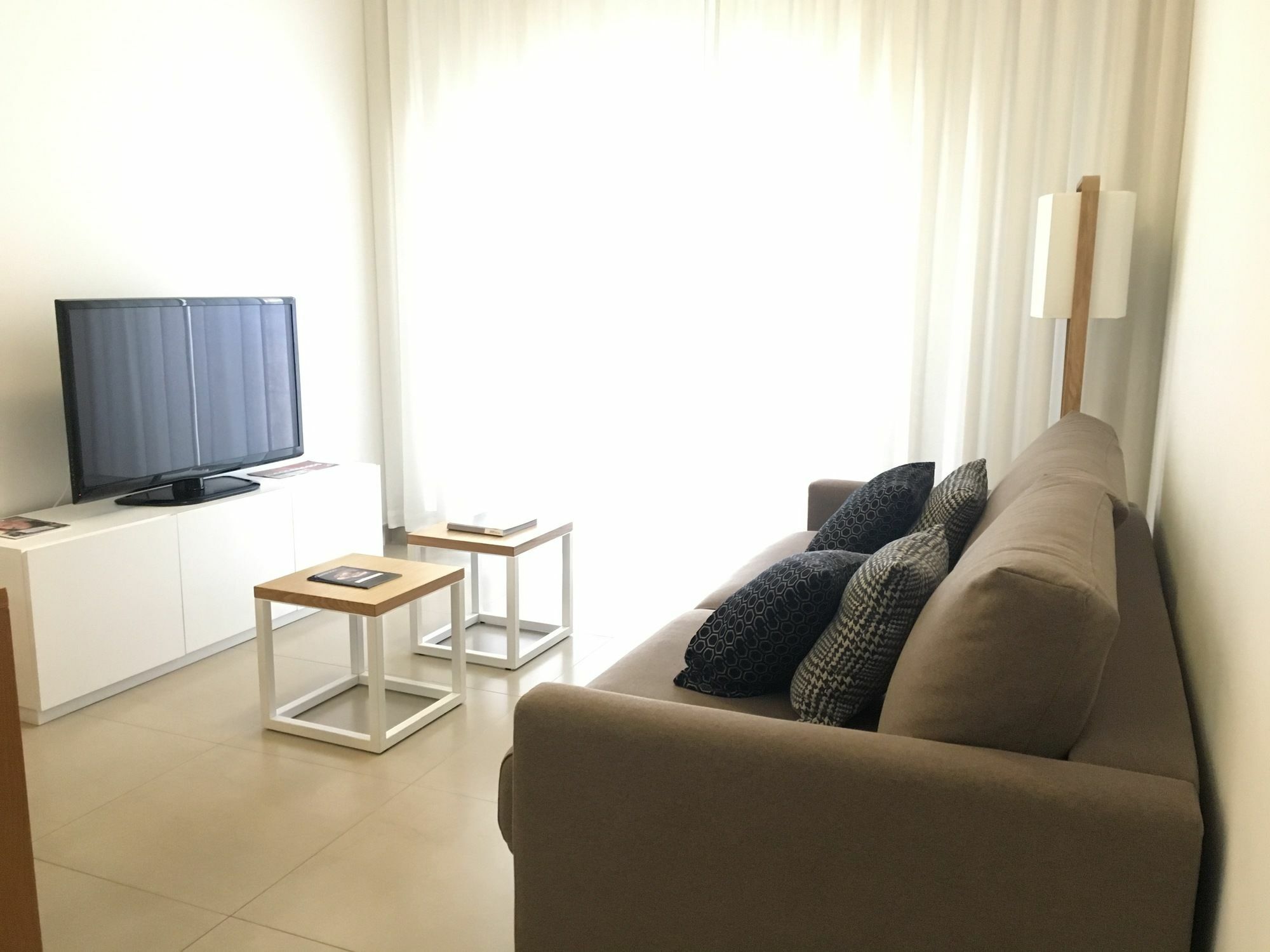 Del Pintor Aparthotel