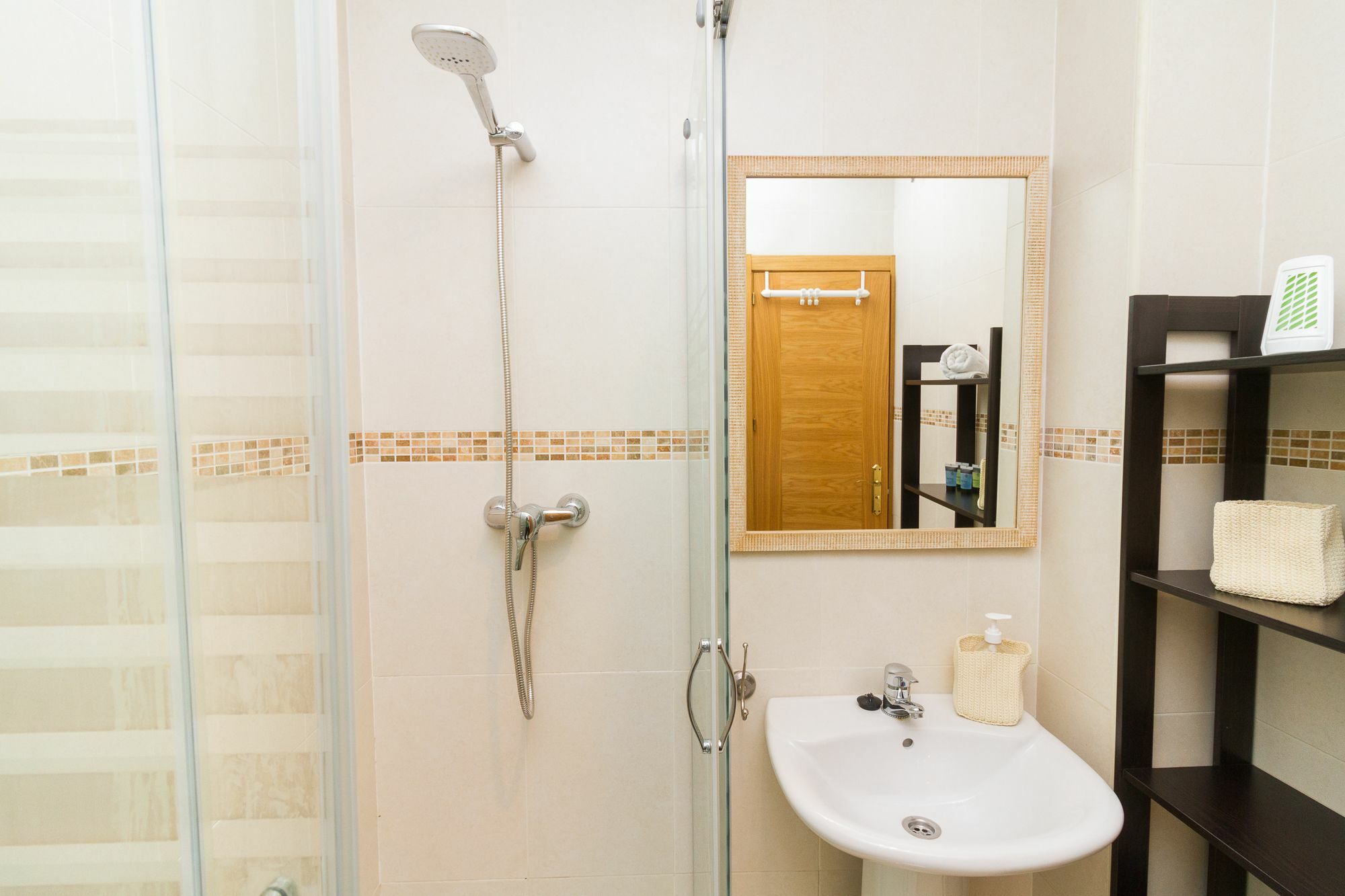 Calle Mezquitilla - Spacious By La Recepcion *
