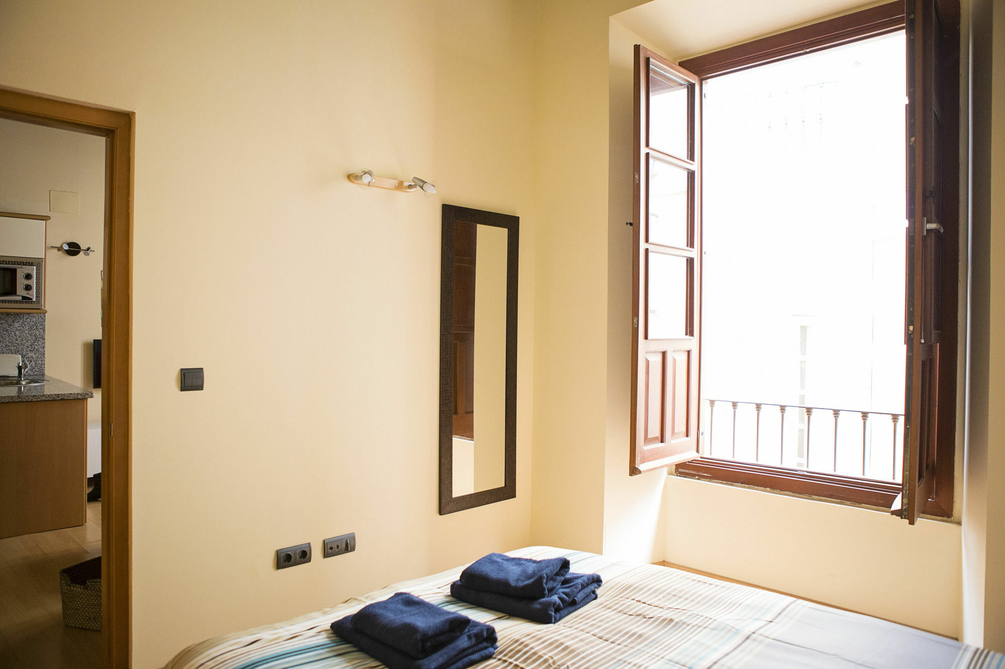 Suncity Flat Martires Appartamento Málaga