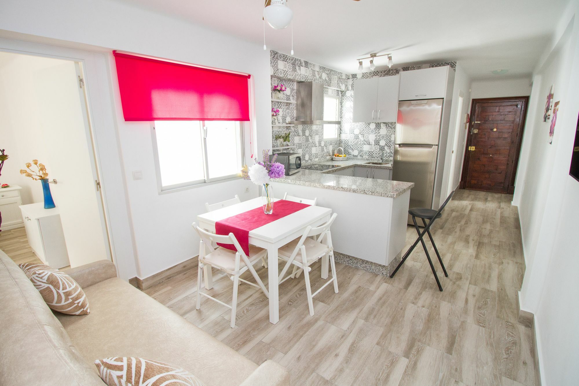 Modish 3 Bedroom In By La Recepcion Apartamento *
