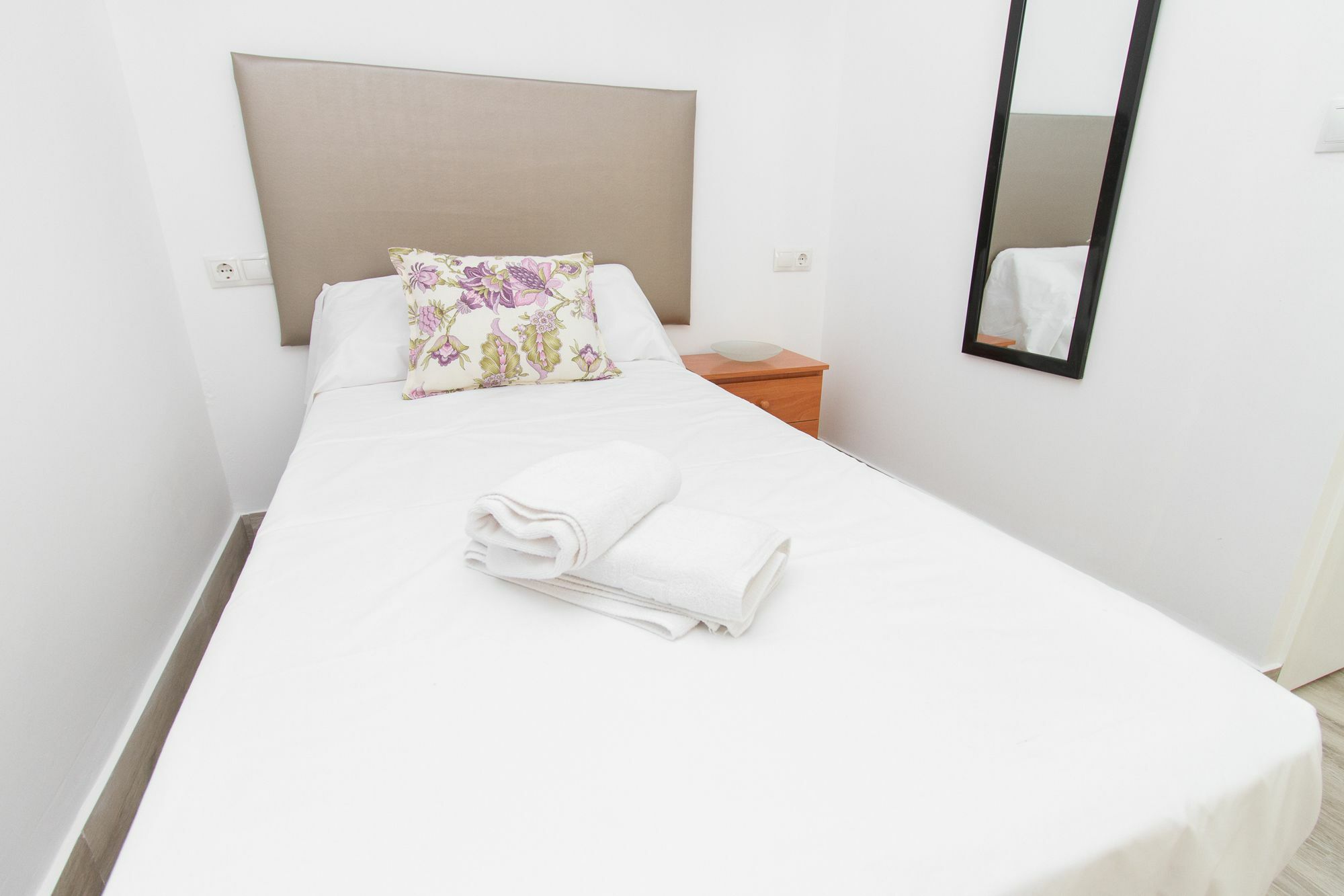 Modish 3 Bedroom In By La Recepcion Apartamento *