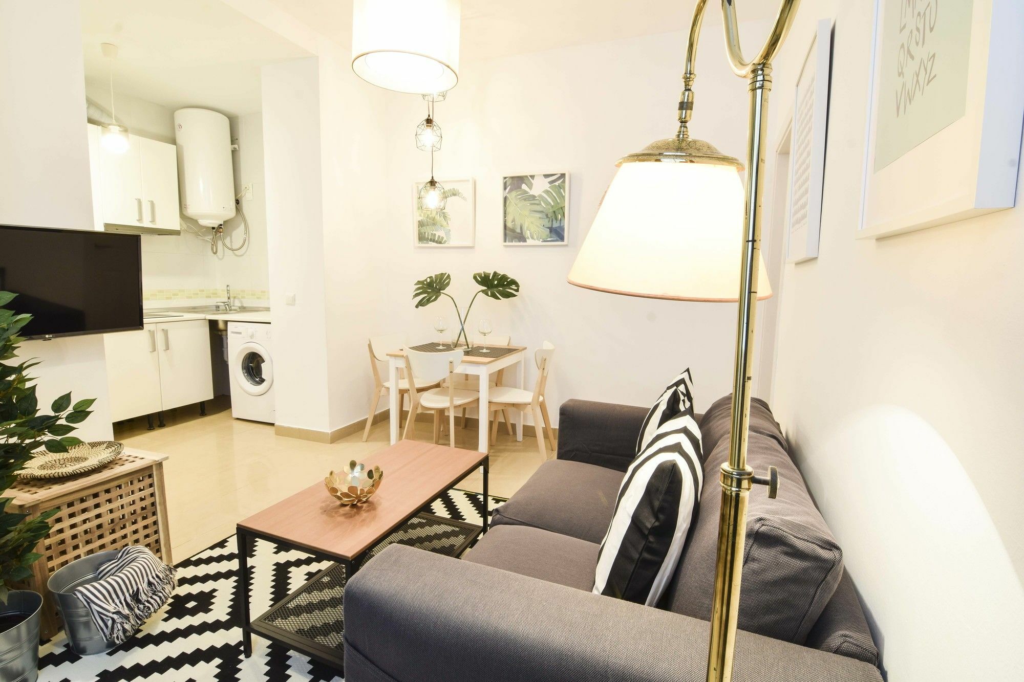 Letmalaga Center White Apartment *