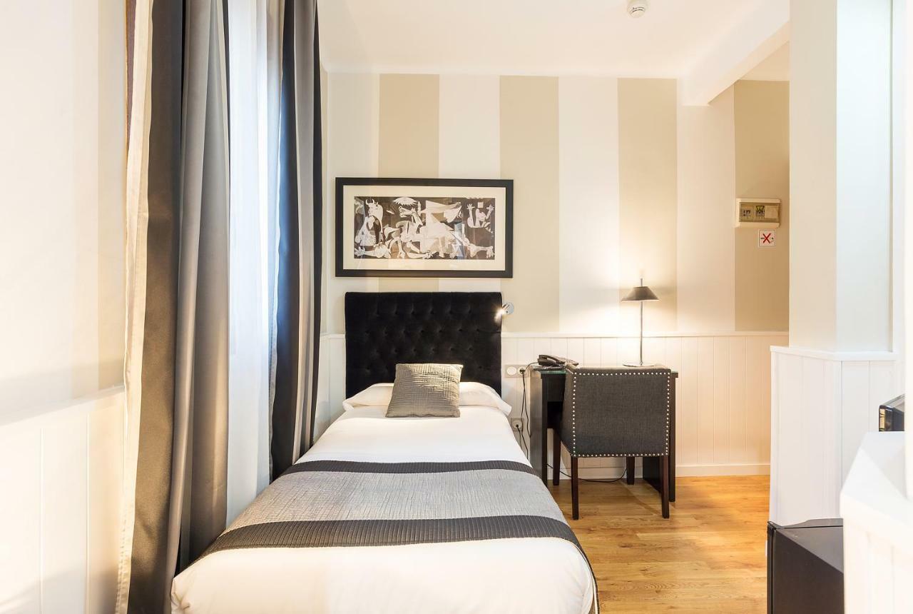 California Hotell 2*