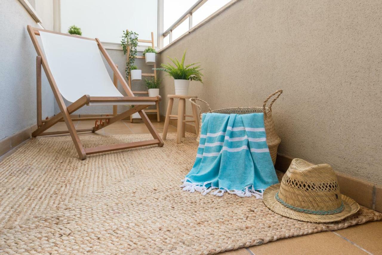 Charming On The - Pool And Parking Appartement *