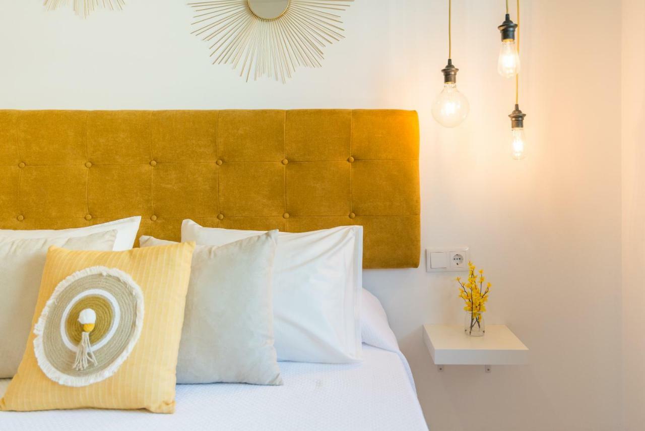 Charming On The - Pool And Parking Appartement *