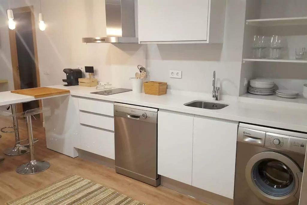 Luxury Merced By Nagoa Homes Lejlighed
