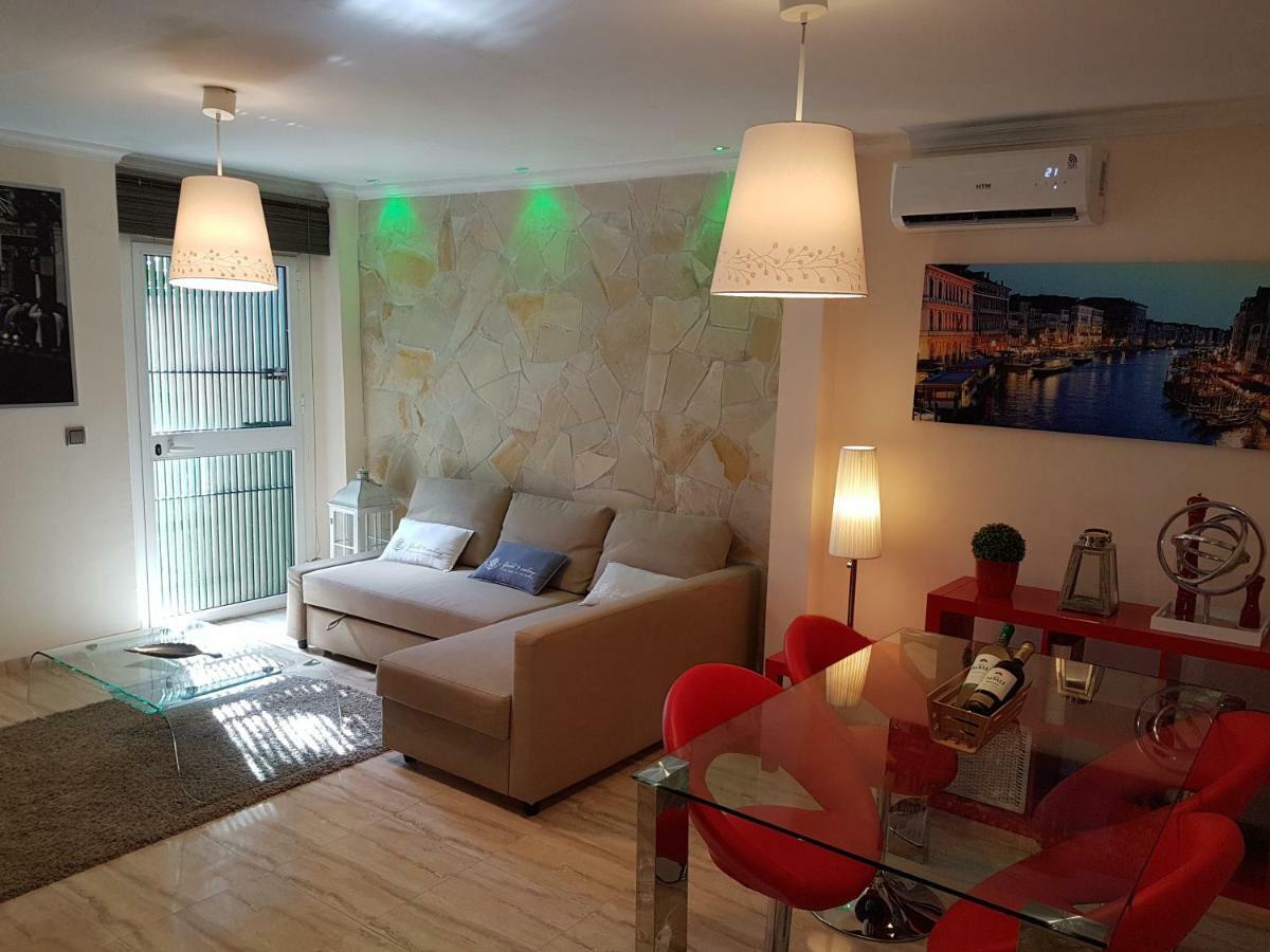 Elegant House Cerrado De Calderon Vakantiehuis Málaga