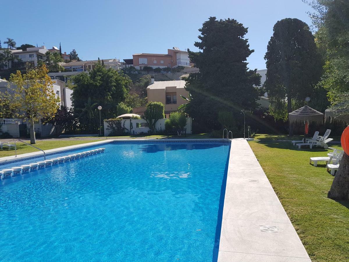 Elegant House Cerrado De Calderon Vakantiehuis Málaga