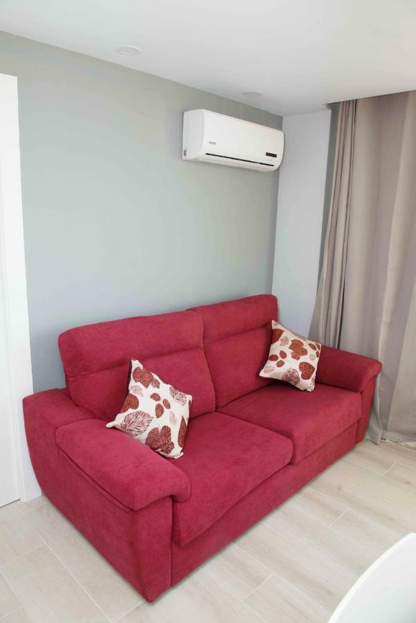 Modern & Stylish Loft With Breathtaking Views Free Wifi - Close To The Sea Lägenhet