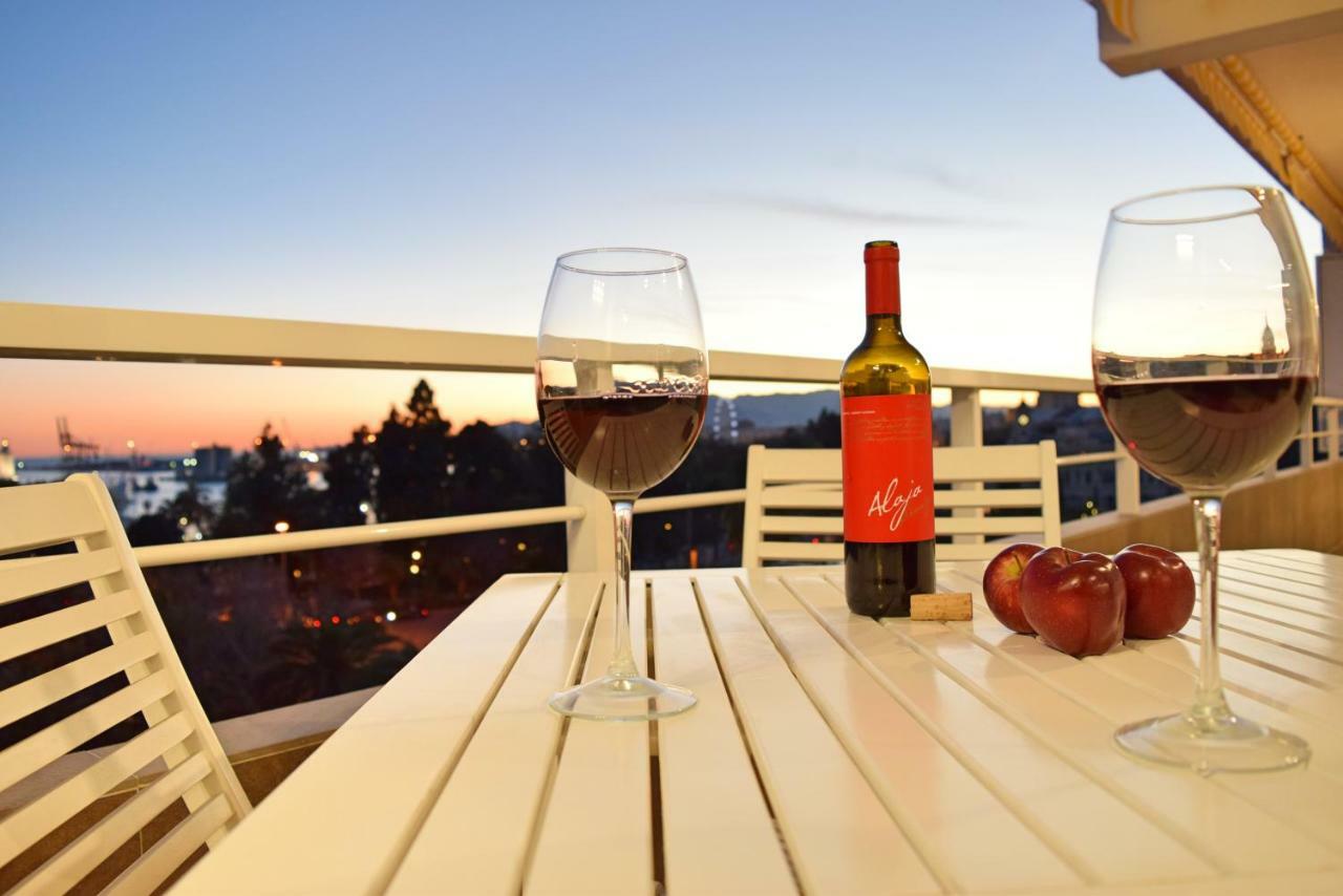 Luxury Reding Solo Familias Apartment