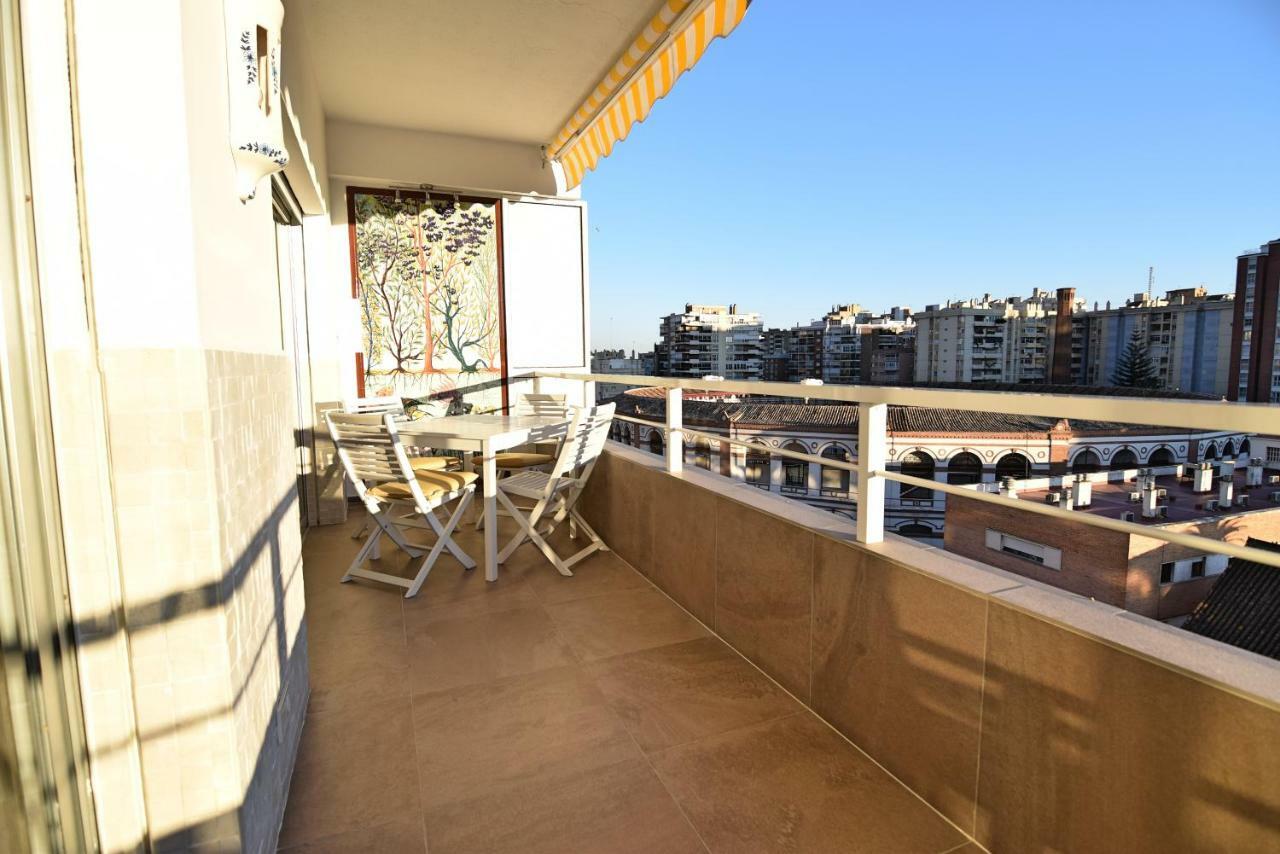 Luxury Reding Solo Familias Apartment