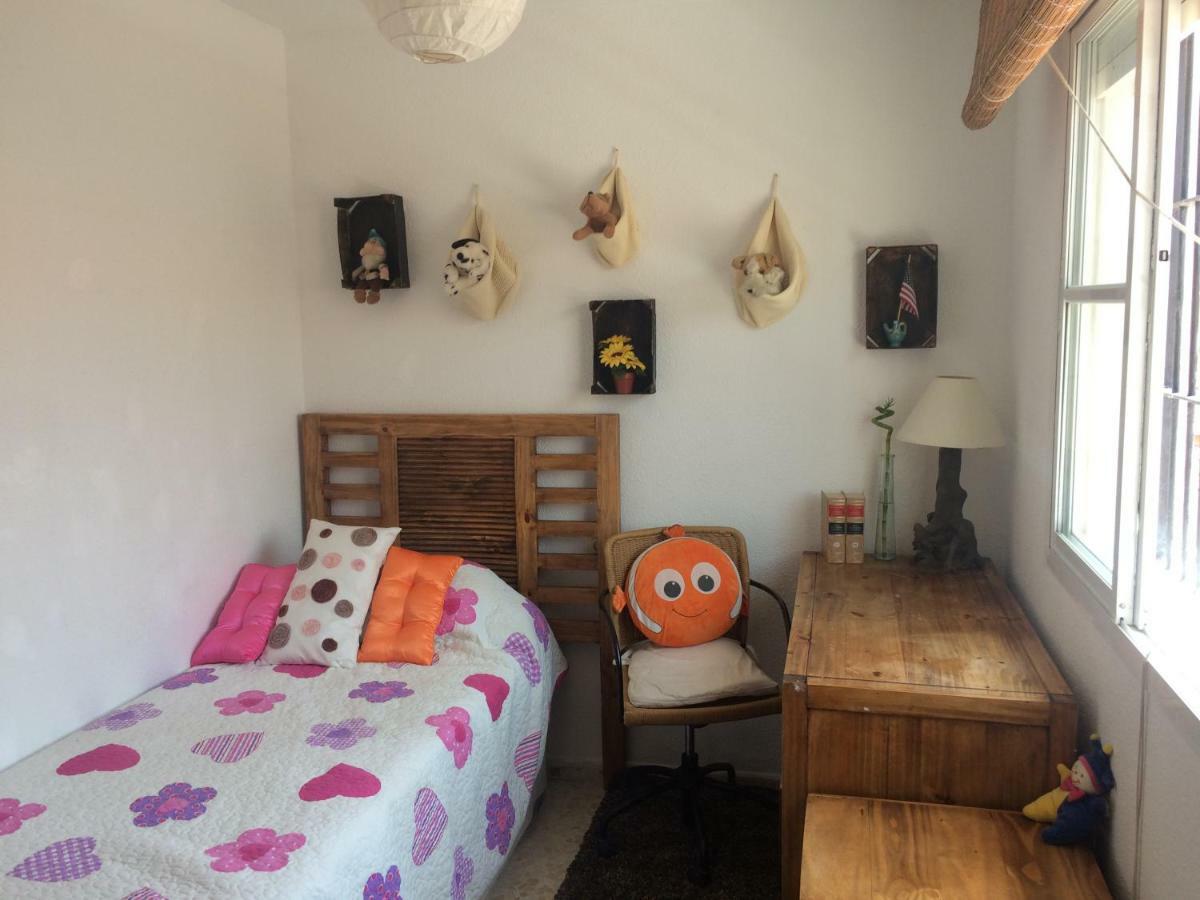 Habitación En Casa Particular En * Málaga