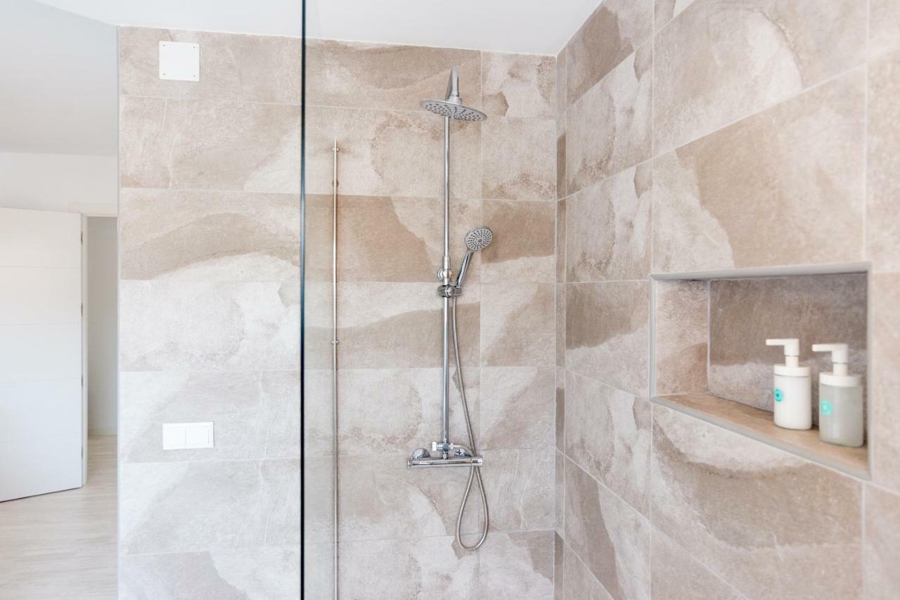Stunning Spacious With Free Parking Appartement