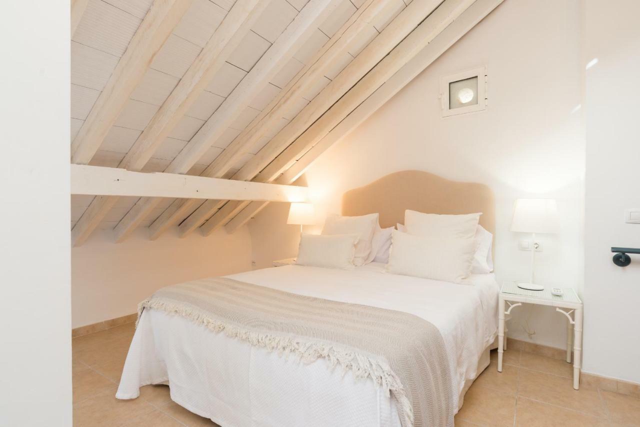 Loft Con Gran Terraza En Primera Linea De Playa Malaga